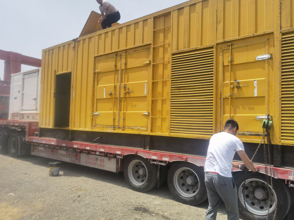 大庆除了负载情况和发动机维护，还有哪些因素会影响 200kw 柴油发电机的油耗？
