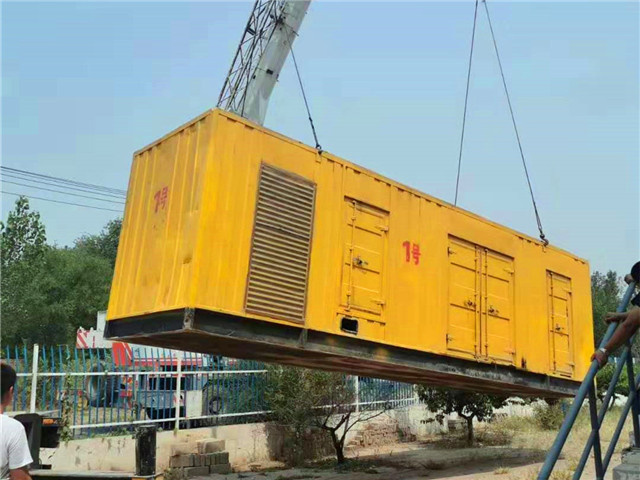 大庆300KW柴油发电机组油耗是多少?